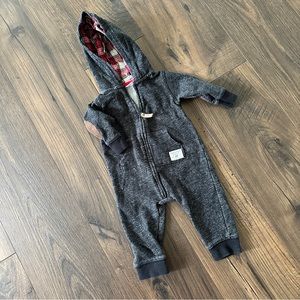 Carter’s 6 Month Winter One Piece Zip Up Jumpsuit
